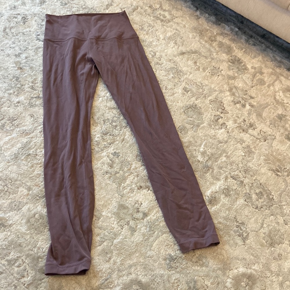 Size 4 lululemon ankle length leggings